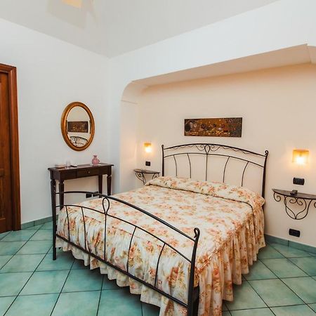 Hotel Roccia Fiorita Furore Zewnętrze zdjęcie