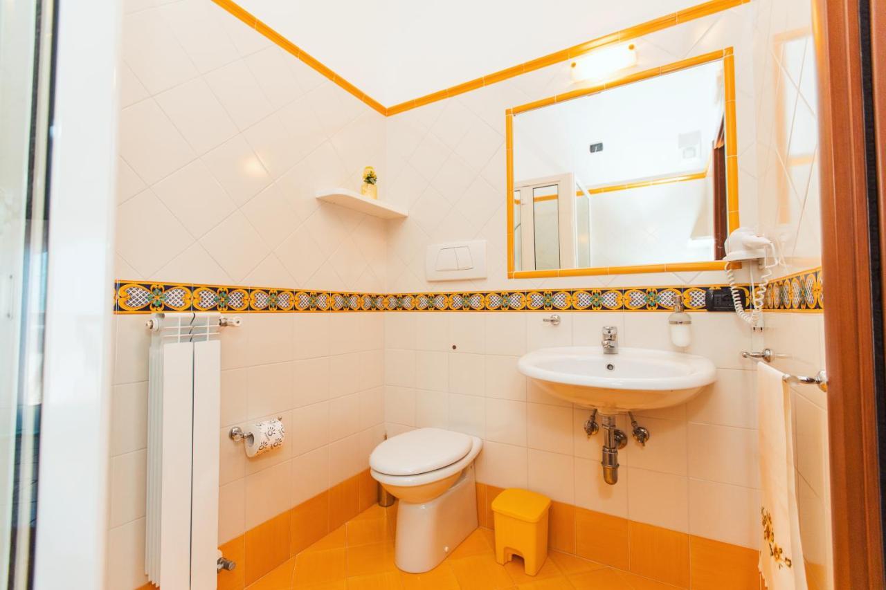 Hotel Roccia Fiorita Furore Zewnętrze zdjęcie