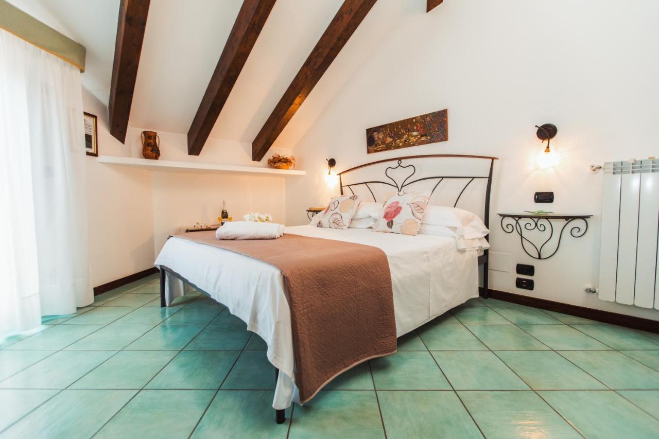 Hotel Roccia Fiorita Furore Zewnętrze zdjęcie