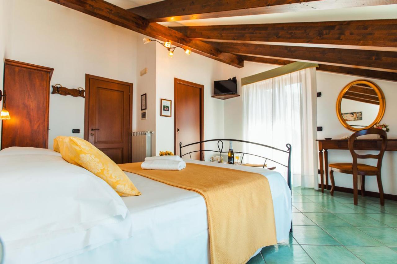 Hotel Roccia Fiorita Furore Zewnętrze zdjęcie